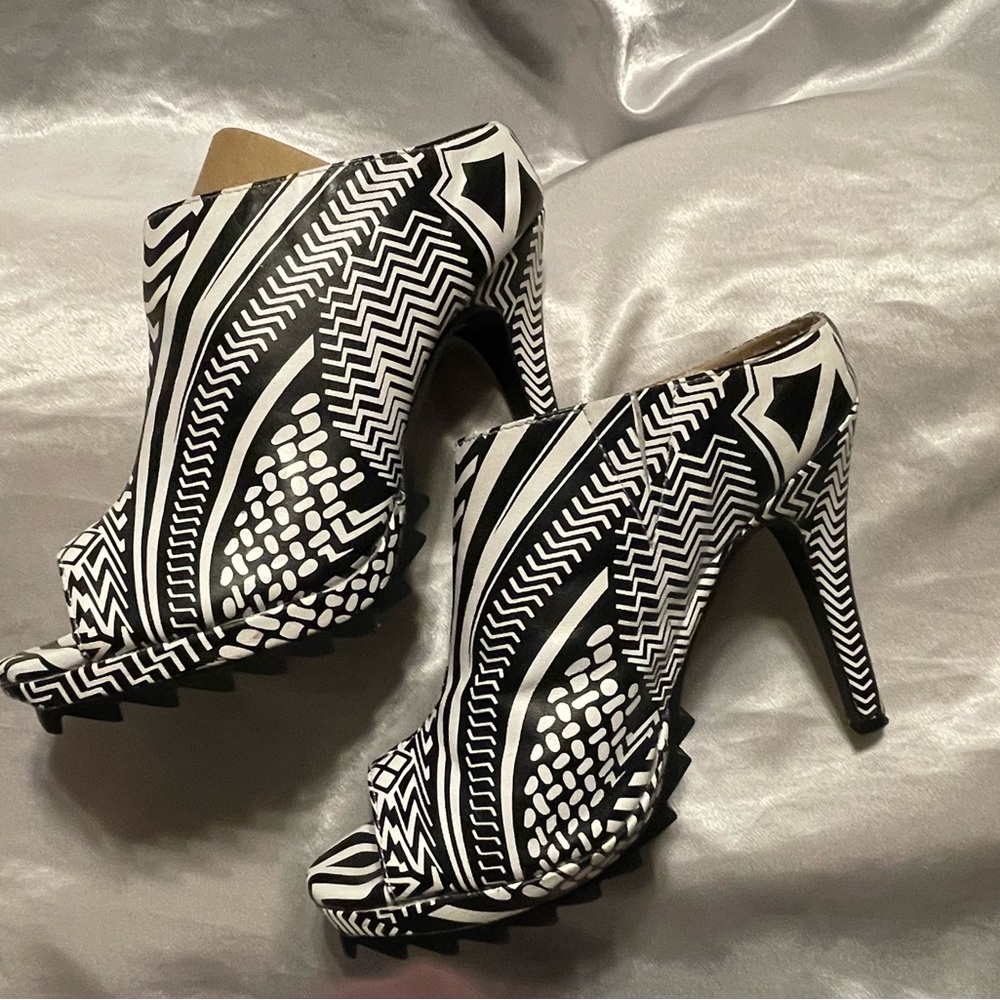 Jeffrey Campbell Tribeca Mule